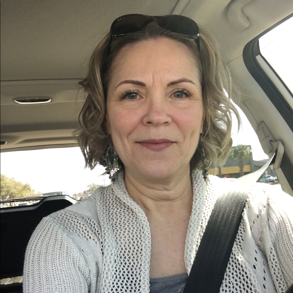 Meet your Posher, Dana